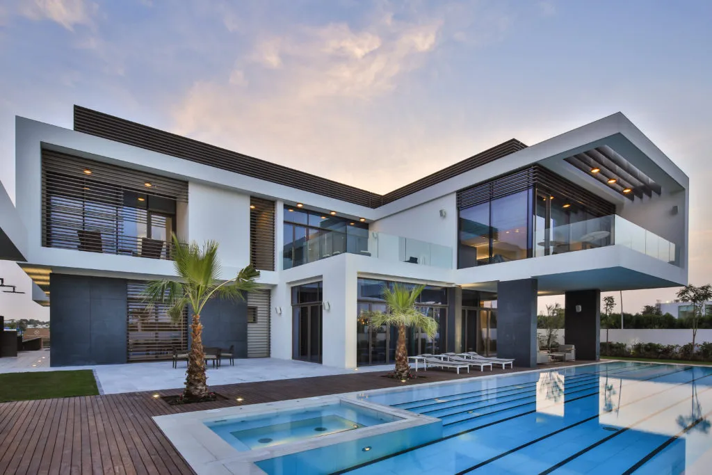 D1 Contemporary Show Mansion
