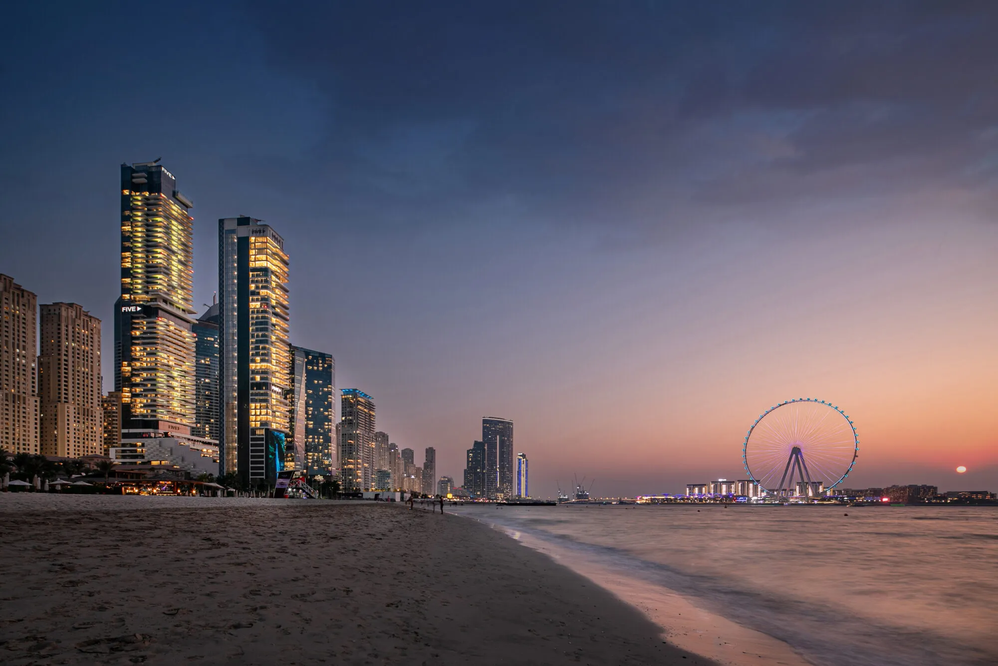 Five Luxe JBR